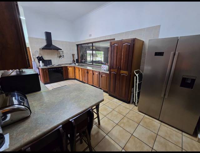 4 BEDROOM HOUSE FOR SALE IN THREE RIVERS EAST